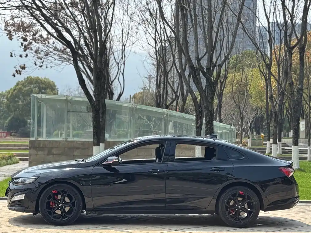 Malibu XL 2021 Redline 550T automatic sharp version купить на сайте DeffCars