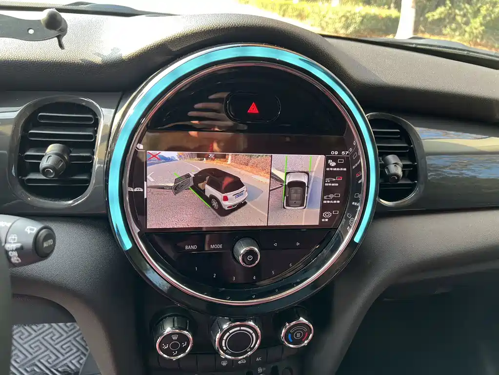 Mini 2023 1.5T ONE five-door version купить на сайте DeffCars