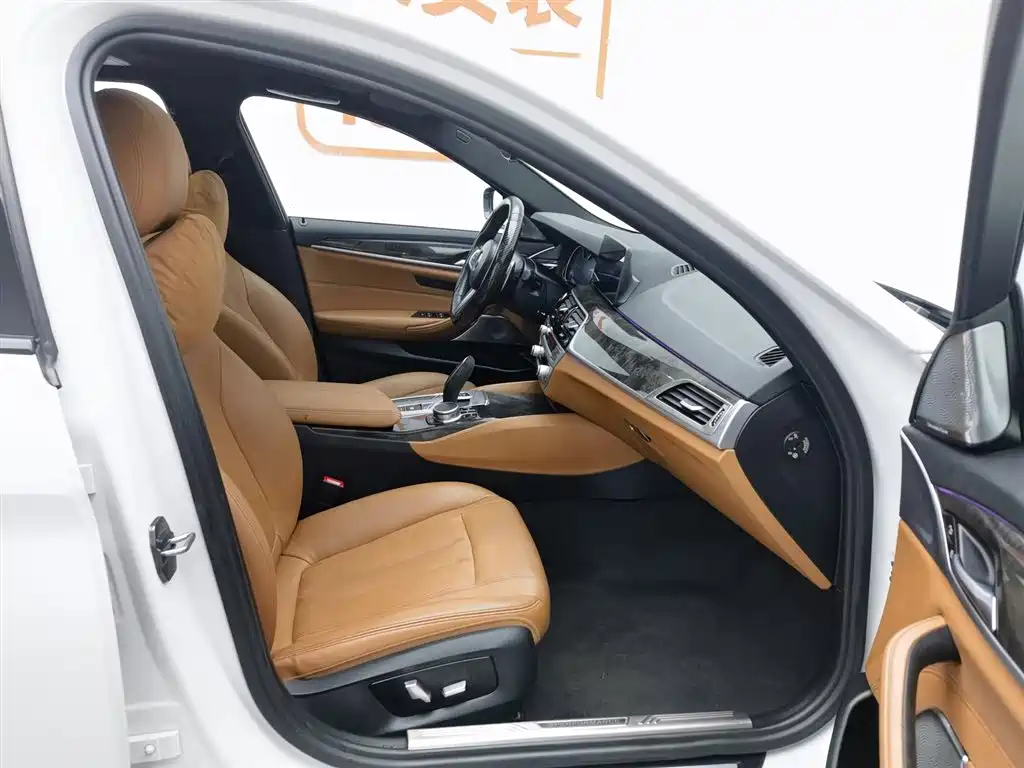 BMW 5 Series 2018 530Li xDrive M Sports Package купить на сайте DeffCars