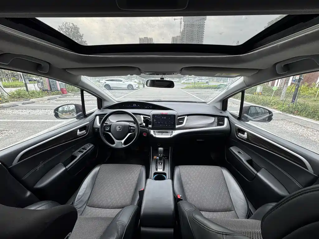 Jade 2017 1.8L automatic comfort version 5 seats купить на сайте DeffCars