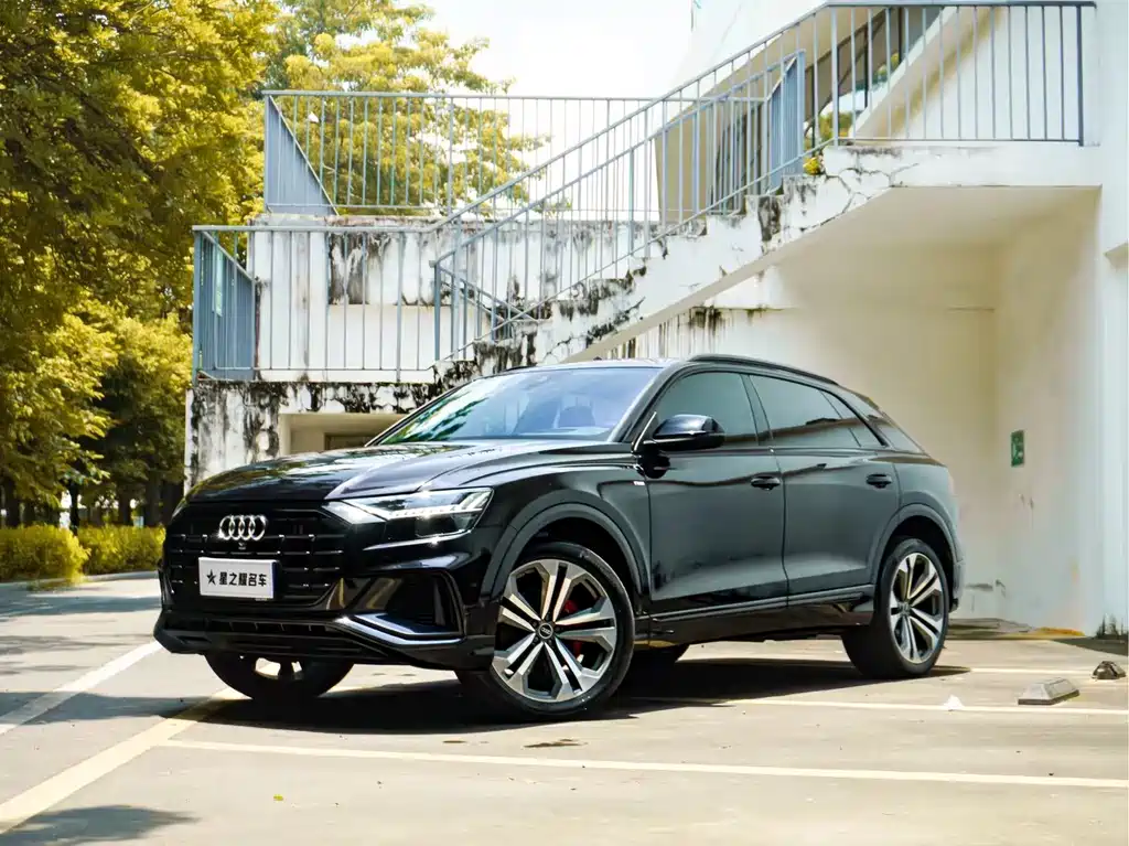 Audi Q8 2021 55 TFSI exclusive dynamic model купить на сайте DeffCars