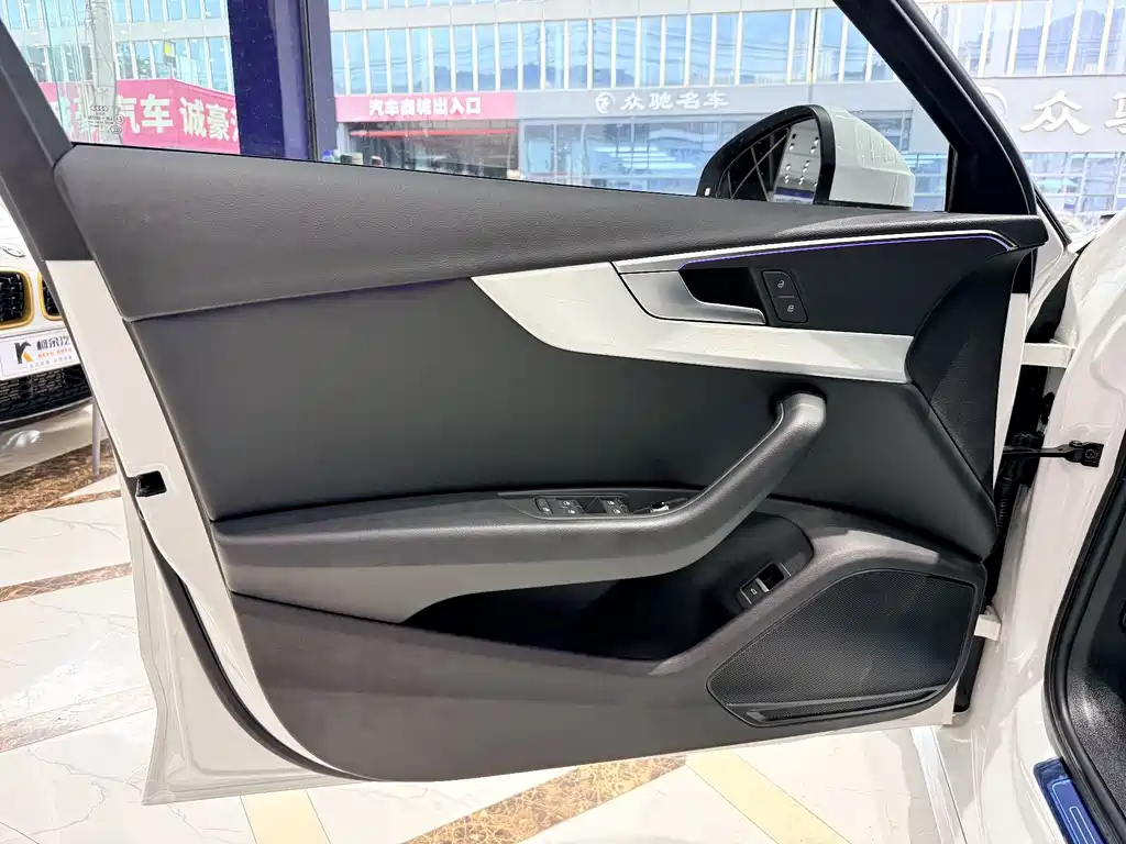 Audi A4L 2020 40 TFSI quattro luxury and dynamic model купить на сайте DeffCars