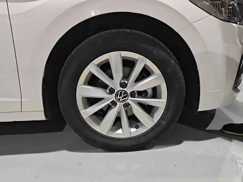 Bora 2021 1.5L automatic comfort intelligent connected version купить на сайте DeffCars
