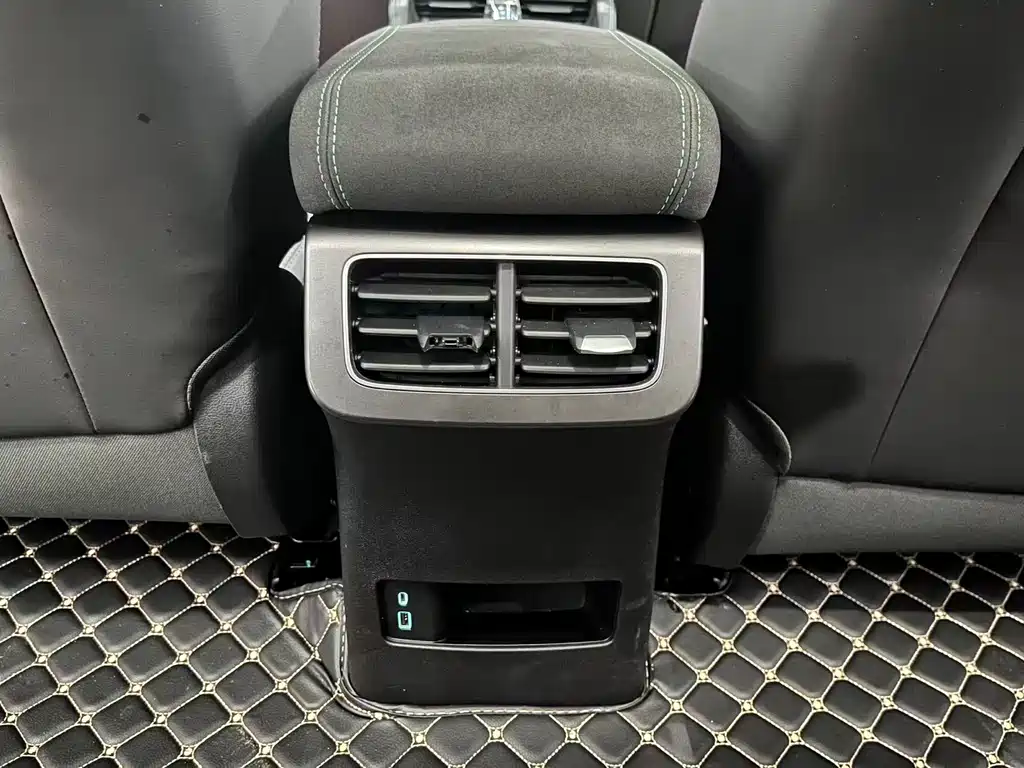 Seal 06 2025 DM-i Smart Driving Edition 120KM Exclusive Type купить на сайте DeffCars