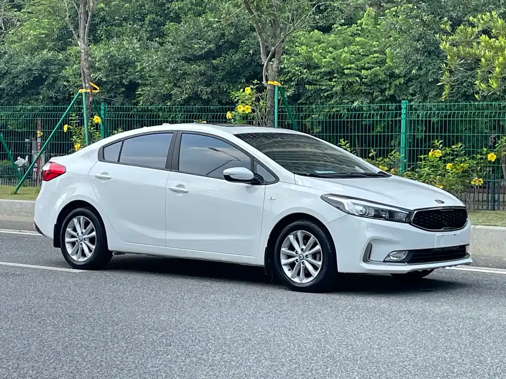 Kia K3 2016 1.6L automatic GLS купить на сайте DeffCars