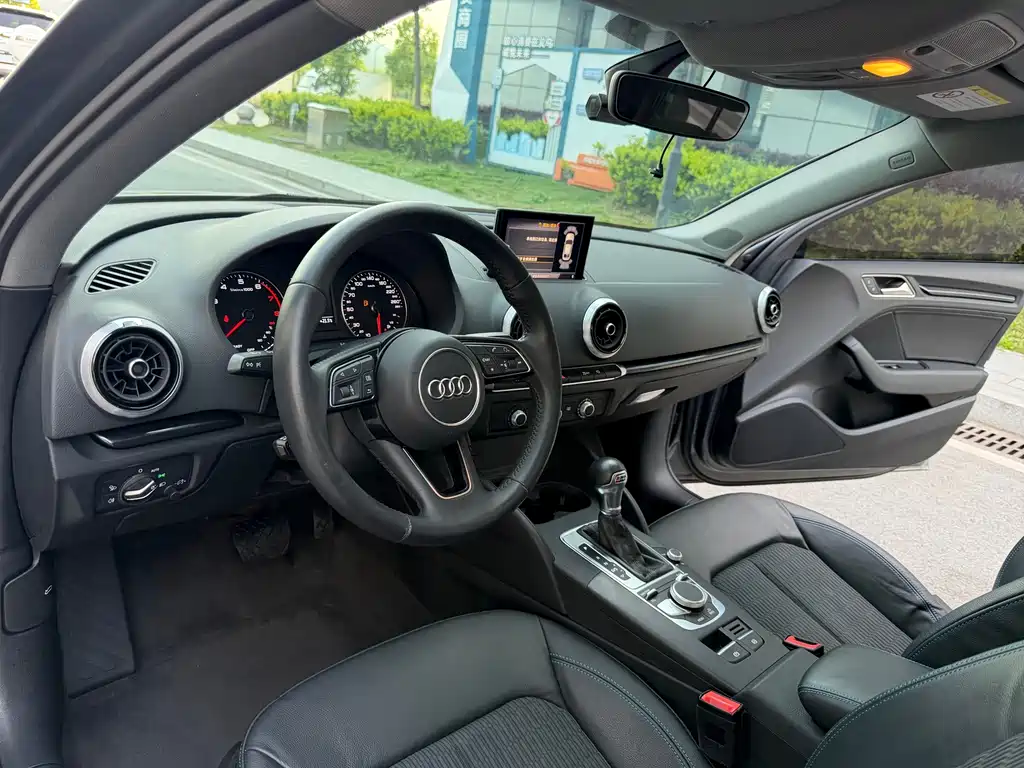 Audi A3 2020 Limousine 35 TFSI Fashion Type National V купить на сайте DeffCars