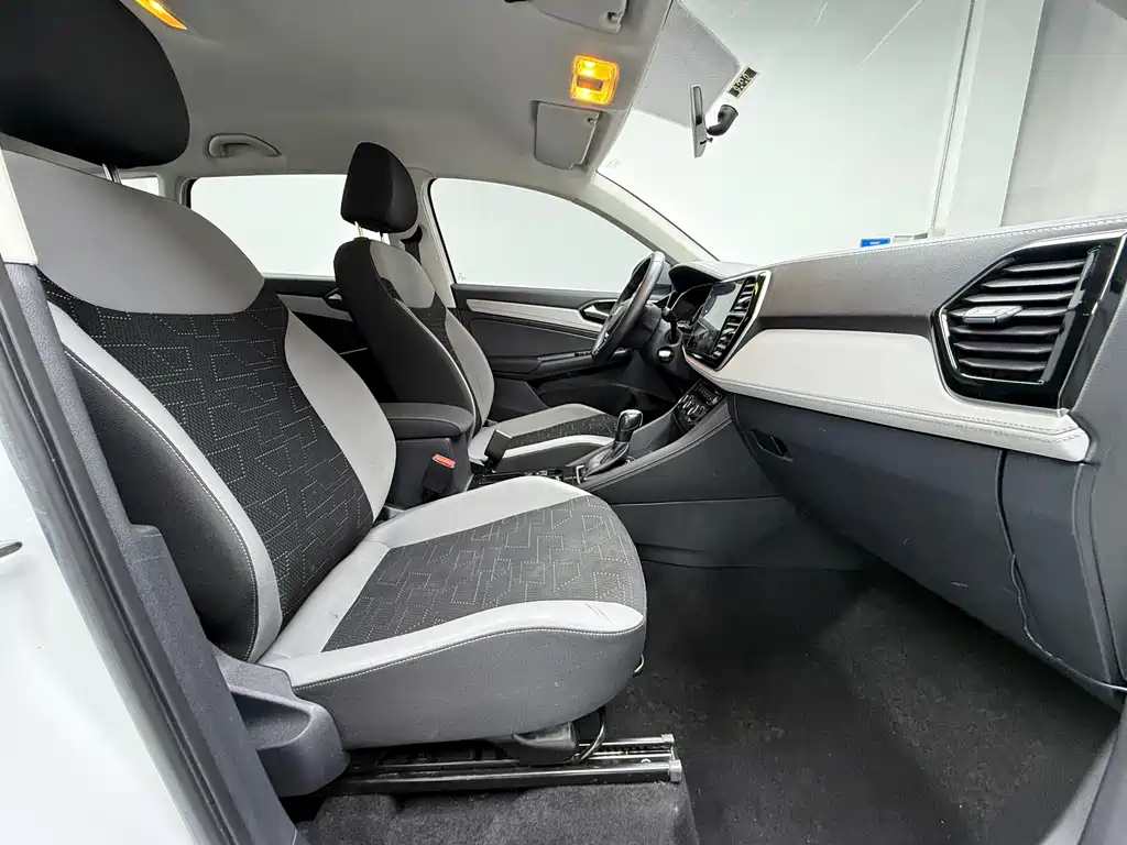 Jetta VS5 2022 280TSI Automatic Enjoyment Pro купить на сайте DeffCars