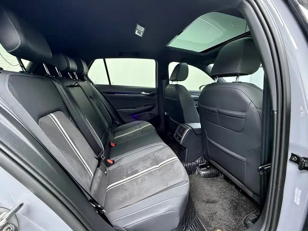 Golf 2023 280TSI DSG R-Line Lite купить на сайте DeffCars