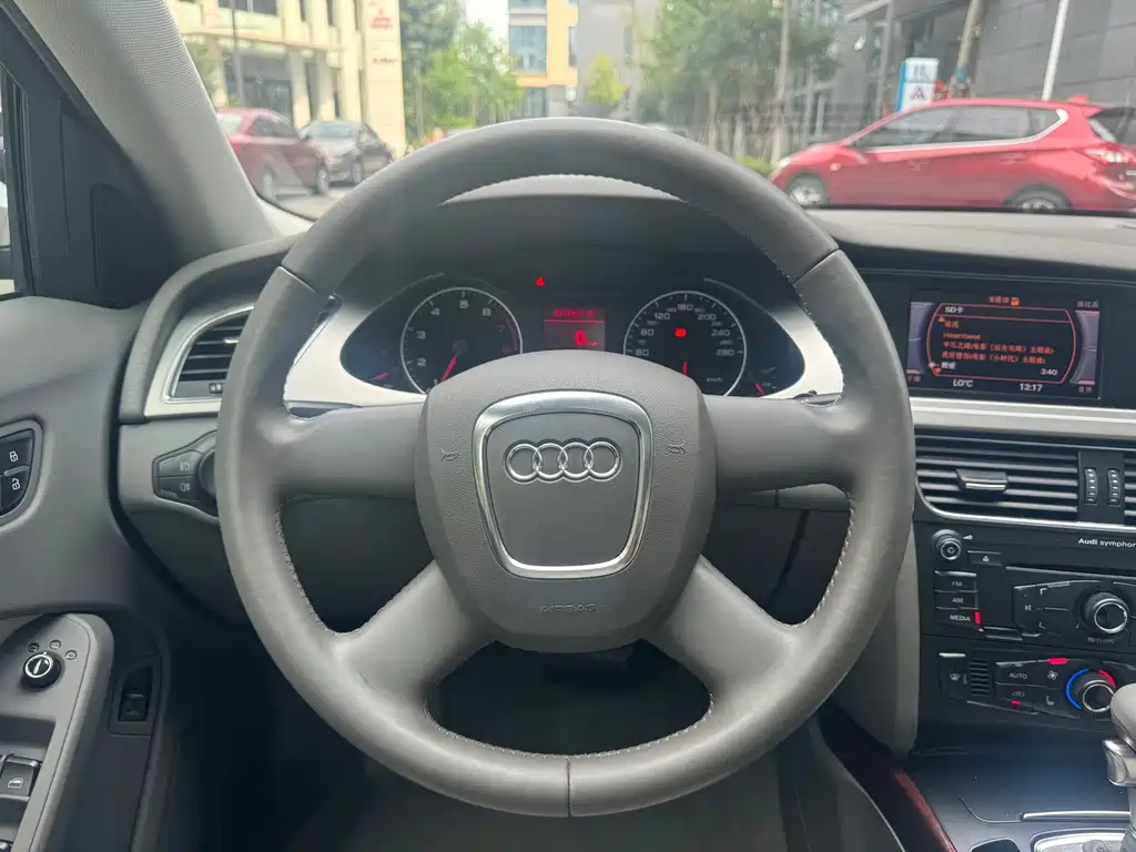 Audi A4L 2011 2.0 TFSI comfort type купить на сайте DeffCars