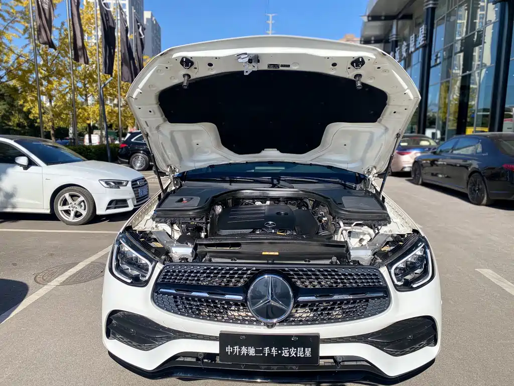 Mercedes-Benz GLC Coupe 2021 GLC 260 4MATIC Coupe SUV купить на сайте DeffCars