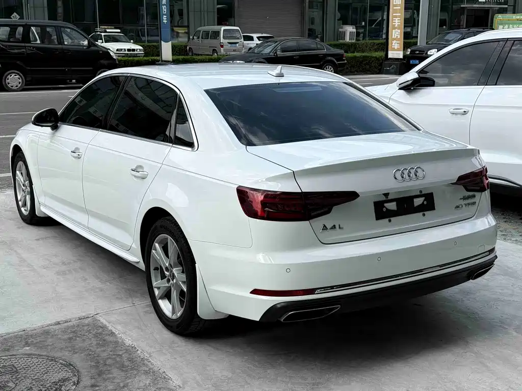 Audi A4L 2019 40 TFSI Enterprising National VI купить на сайте DeffCars
