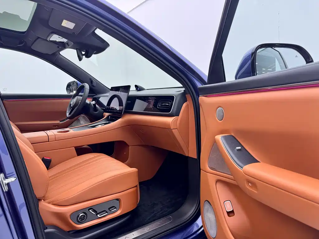 Wenjie M7 2026 extended range Ultra four-wheel drive version 5 seats (192-line lidar) купить на сайте DeffCars
