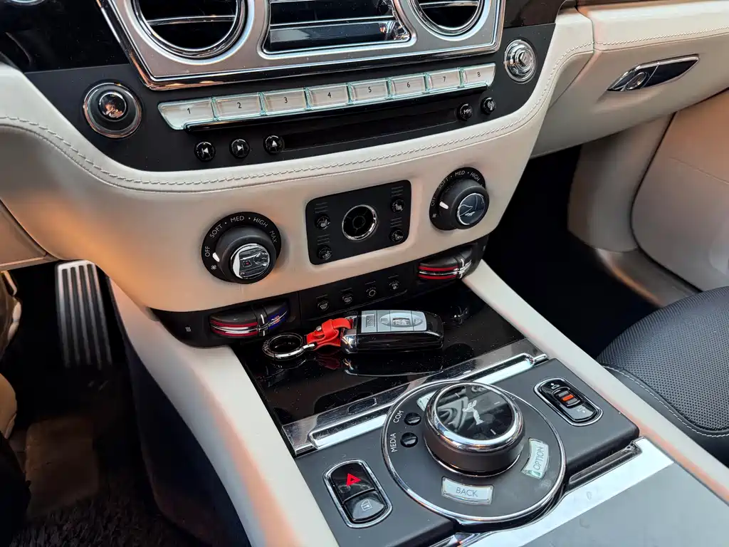 Ghost 2018 6.6T long wheelbase version купить на сайте DeffCars