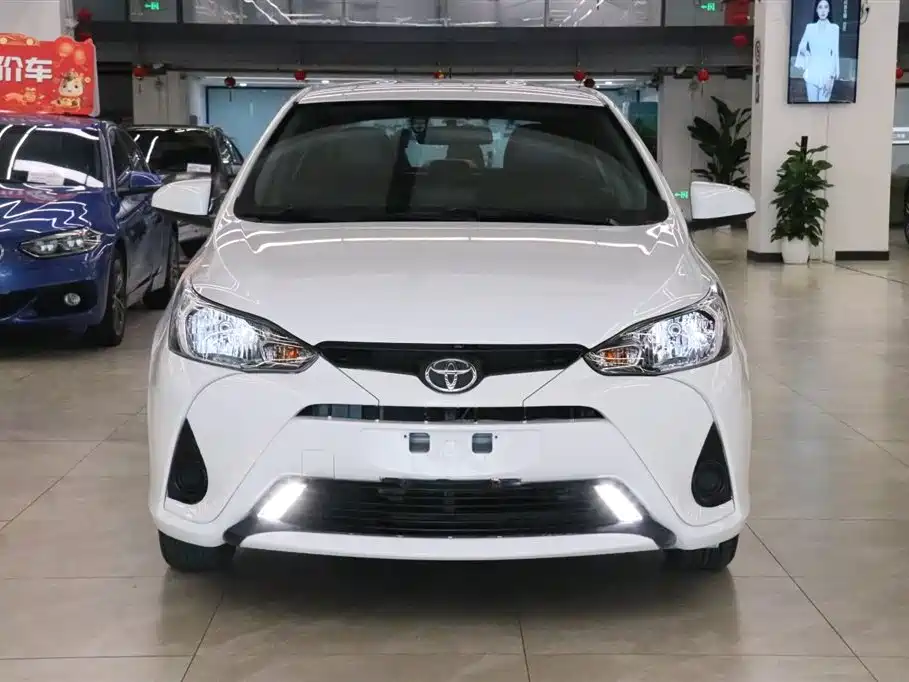 YARiS L 2020 1.5L CVT leading version купить на сайте DeffCars