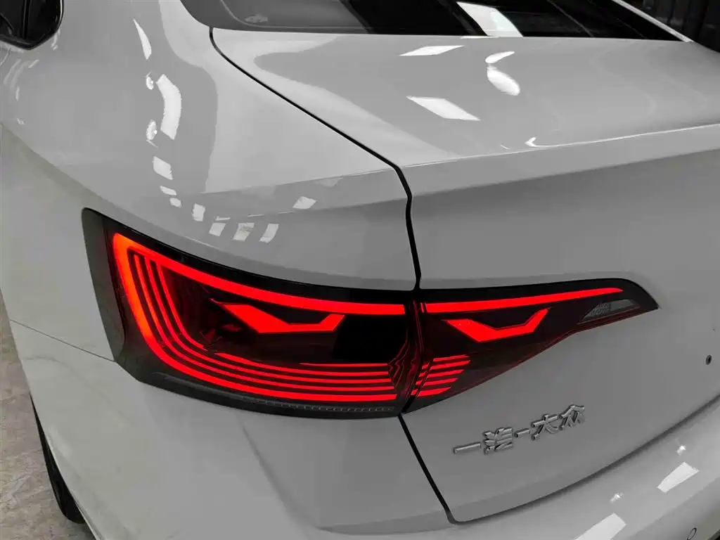 Sagitar 2023 200TSI DSG Super Edition купить на сайте DeffCars