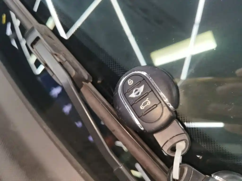 Mini 2016 1.5T cooper five-door edition купить на сайте DeffCars