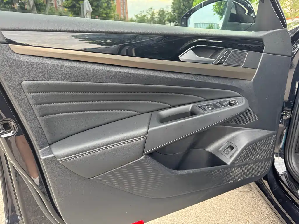 Passat 2020 330TSI Elite Edition National VI купить на сайте DeffCars