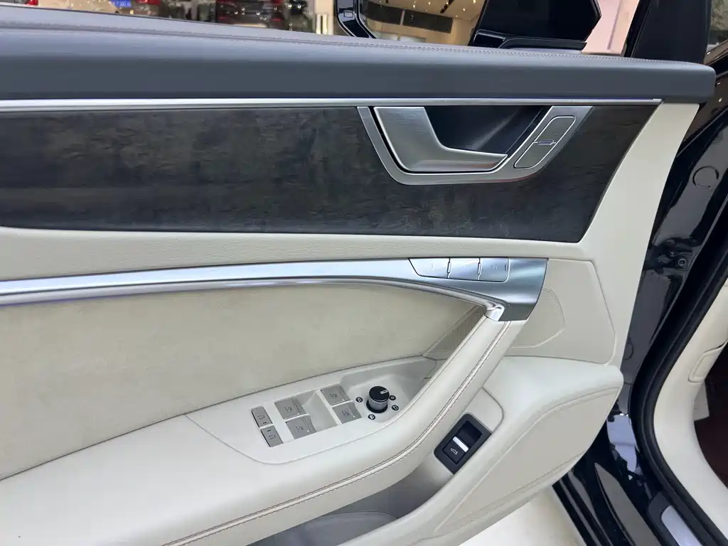 Audi A6L 2022 55 TFSI quattro exclusive and elegant model купить на сайте DeffCars