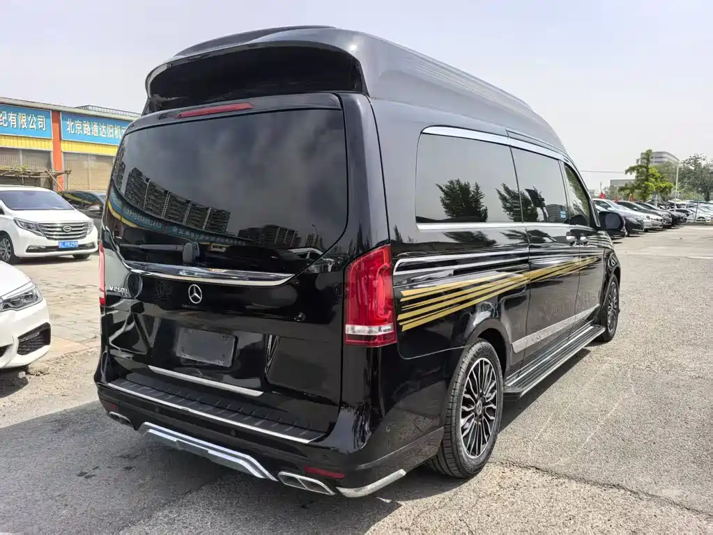Mercedes-Benz V-Class 2020 V 260 L Long Wheelbase Luxury Edition купить на сайте DeffCars