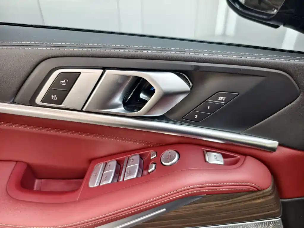 BMW X5 2023 xDrive 40Li Premium M Sport Spectacular Package купить на сайте DeffCars
