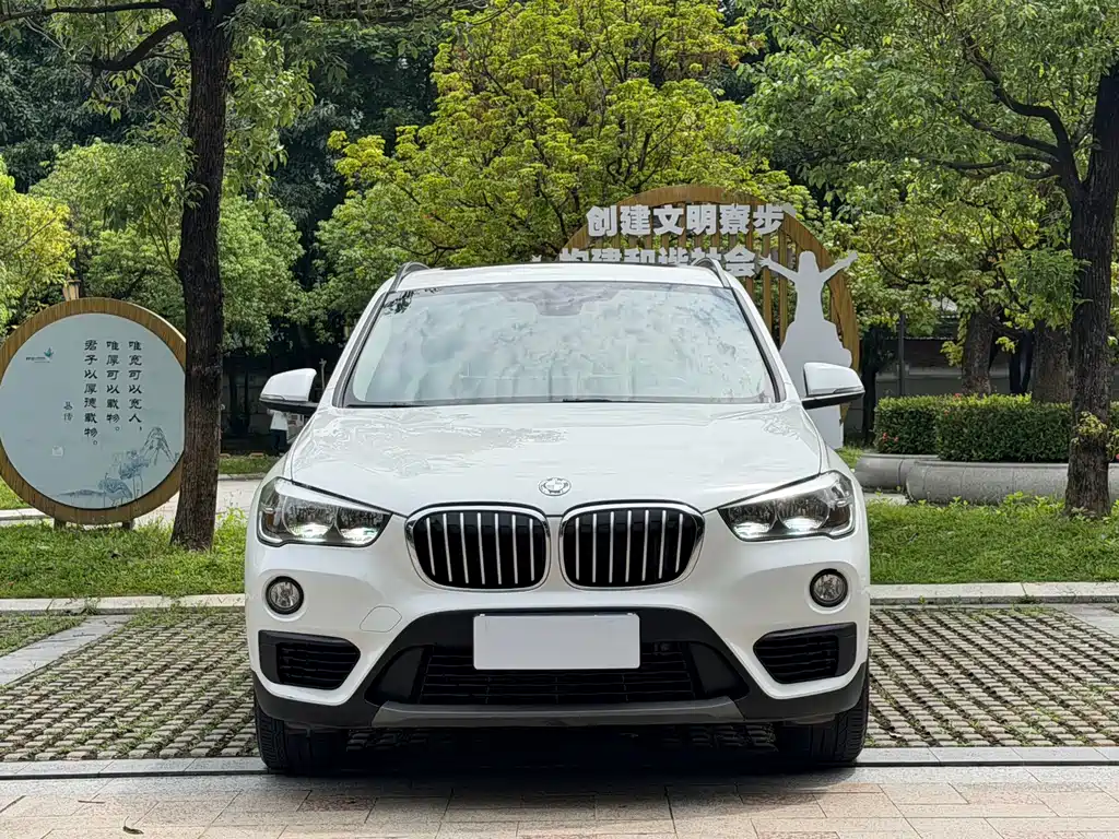 BMW X1 2018 sDrive18Li Fashion Model купить на сайте DeffCars
