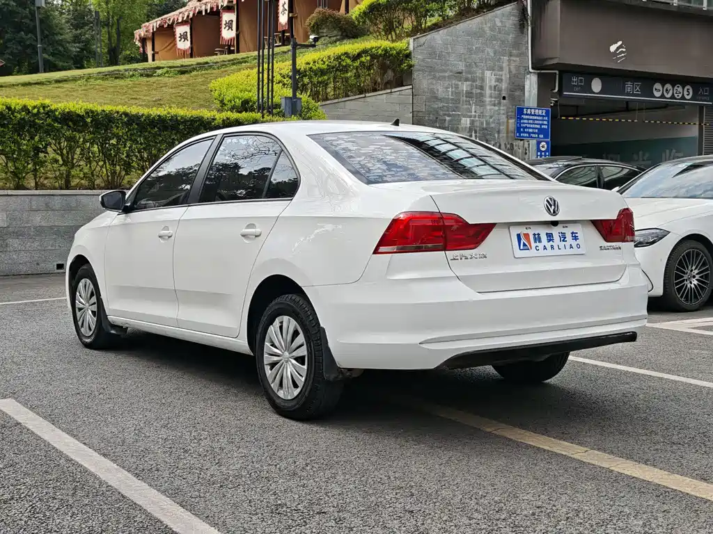 Santana 2021 1.5L Manual Fashion Edition купить на сайте DeffCars