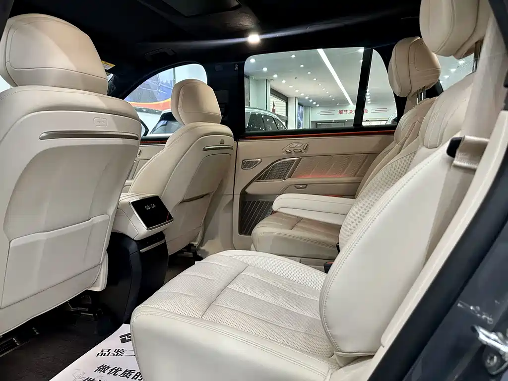 Ledo L90 2025 Ultra six-seater version купить на сайте DeffCars
