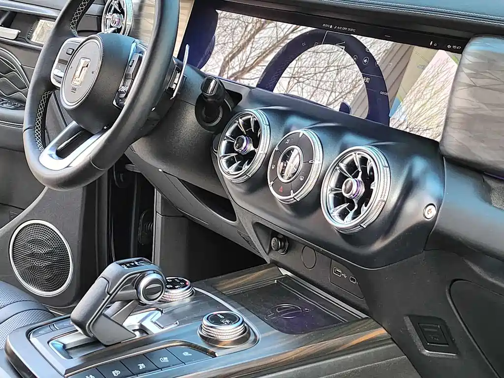 Tank 300 2023 Off-Road Version 2.0T Challenger купить на сайте DeffCars