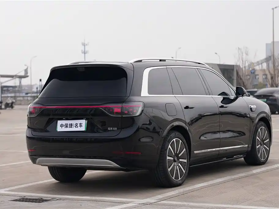 Wenjie M9 2025 extended range Ultra version 52kWh 6-seater version (192-line lidar) купить на сайте DeffCars
