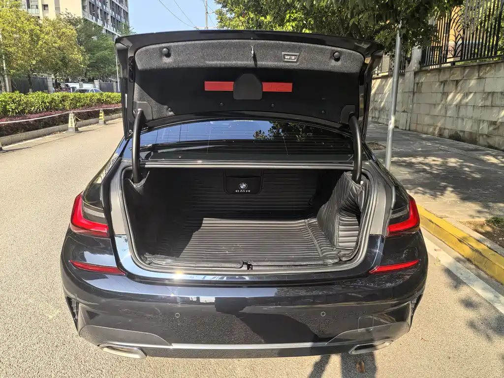 BMW 3 Series 2022 facelift 325Li M Sports Package купить на сайте DeffCars