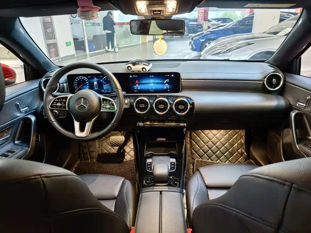 Mercedes-Benz A-Class 2019 A 200 L купить на сайте DeffCars