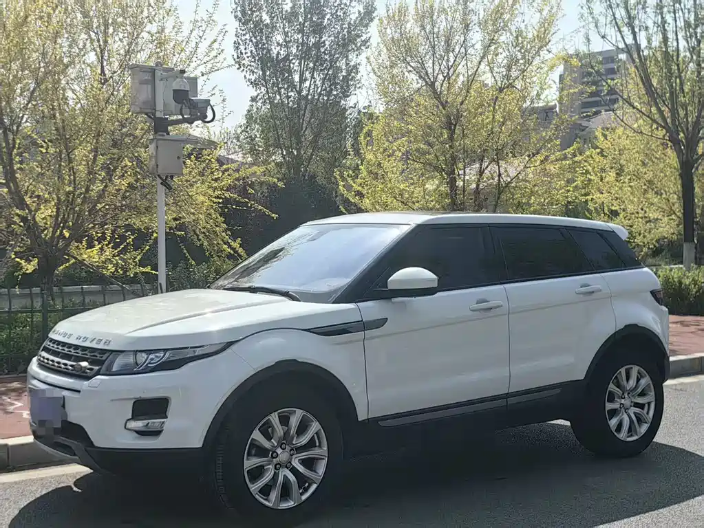 Range Rover Evoque 2015 2.0T five-door style version купить на сайте DeffCars