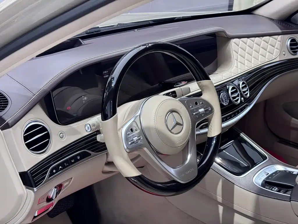 Maybach S-Class 2020 S 680 Two-tone Collector’s Edition купить на сайте DeffCars