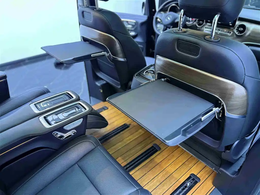 Mercedes-Benz V-Class 2021 V 260 L Long Wheelbase Luxury Edition купить на сайте DeffCars