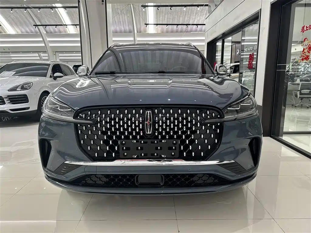 Aviator 2024 3.0T V6 four-wheel drive Presidential Edition six seats купить на сайте DeffCars