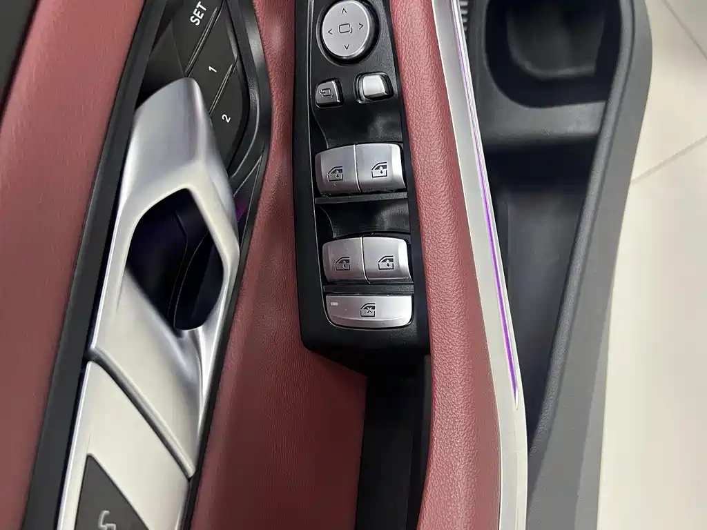BMW 3 Series 2023 320Li M Sports Package купить на сайте DeffCars