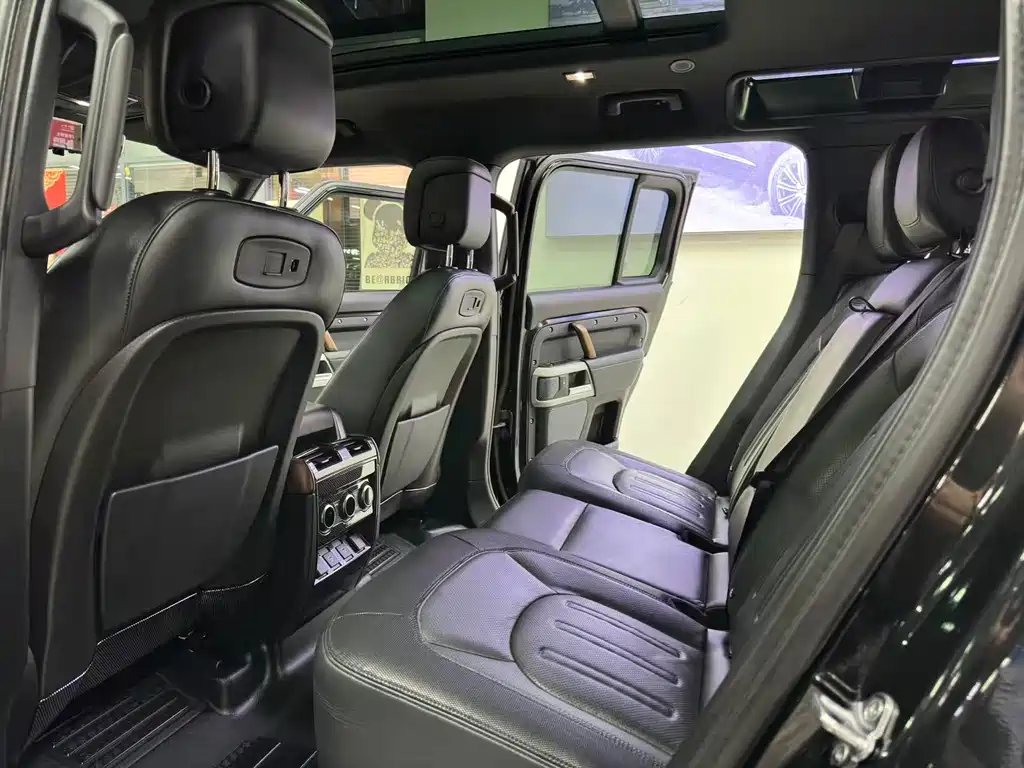 Land Rover Defender 2022 110 P400 X-DYNAMIC HSE купить на сайте DeffCars