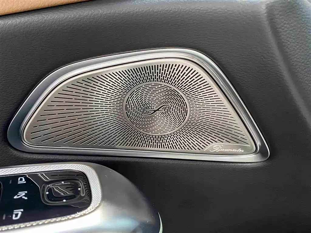Mercedes-Benz E-Class 2026 E 300 L Luxury Model купить на сайте DeffCars