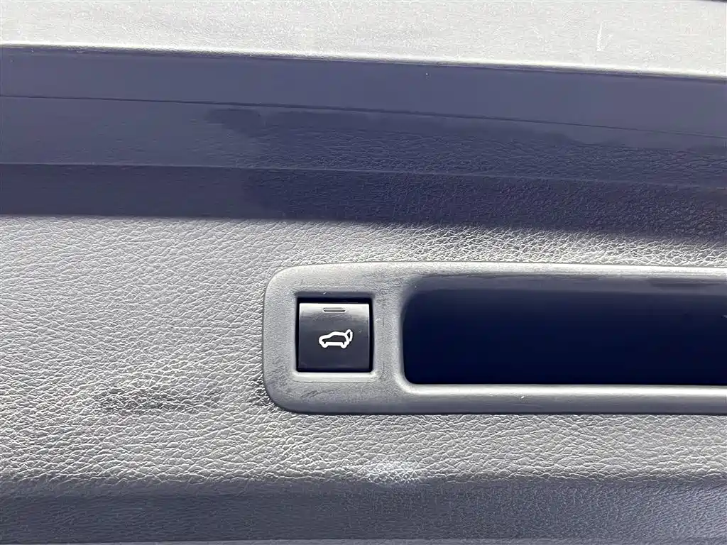 SIENNA 2024 2.5L Hybrid Comfort Edition купить на сайте DeffCars