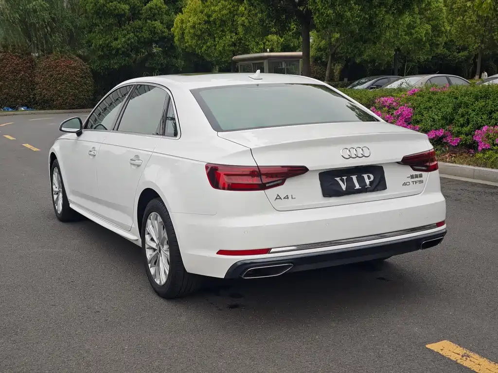 Audi A4L 2019 40 TFSI Enterprising National VI купить на сайте DeffCars