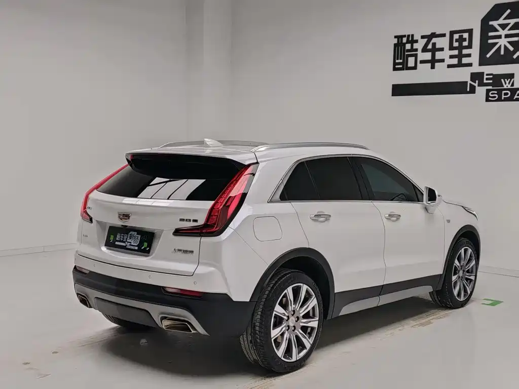 Cadillac XT4 2021 28T four-wheel drive platinum version купить на сайте DeffCars