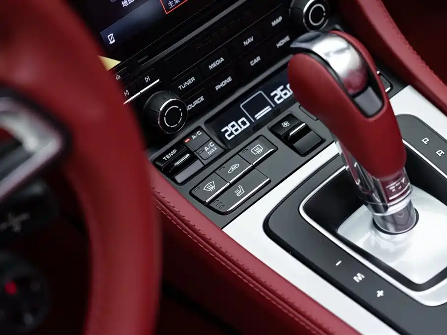 Porsche 718 2021 Spyder 2.0T купить на сайте DeffCars