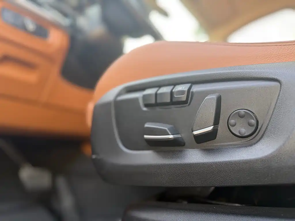 BMW X6 2015 xDrive35i luxury model купить на сайте DeffCars