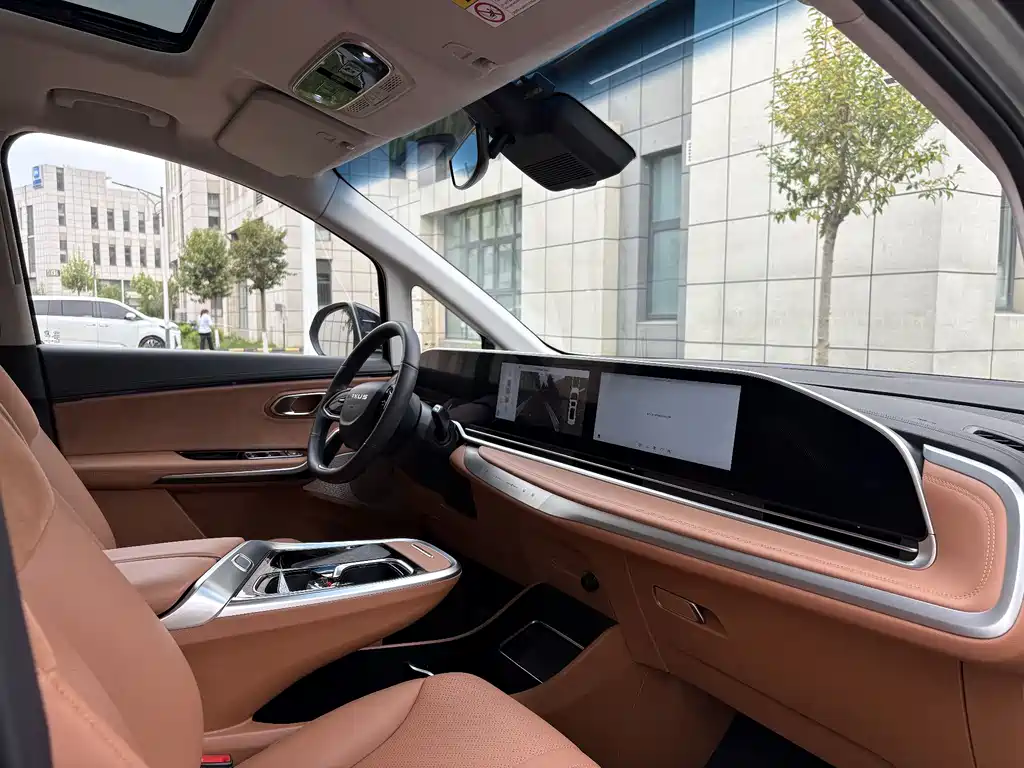 Everyone 9 2024 Super Hybrid Long Range Forest Edition Seven Seats купить на сайте DeffCars