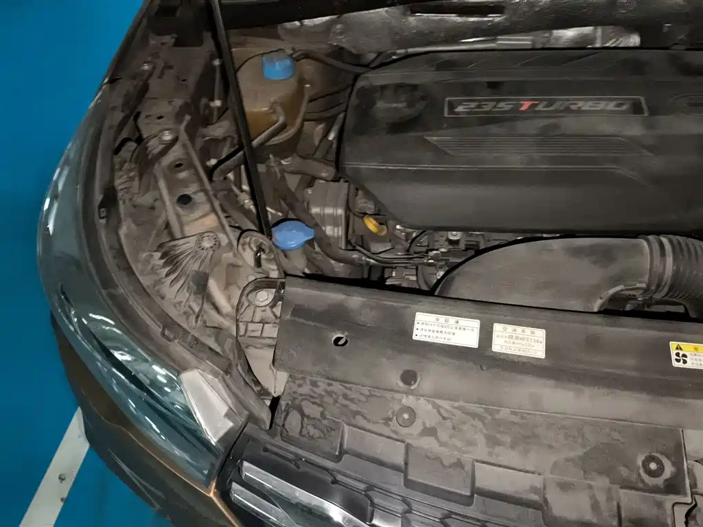 Trumpchi GS4 2017 235T automatic two-wheel drive luxury smart connected version купить на сайте DeffCars