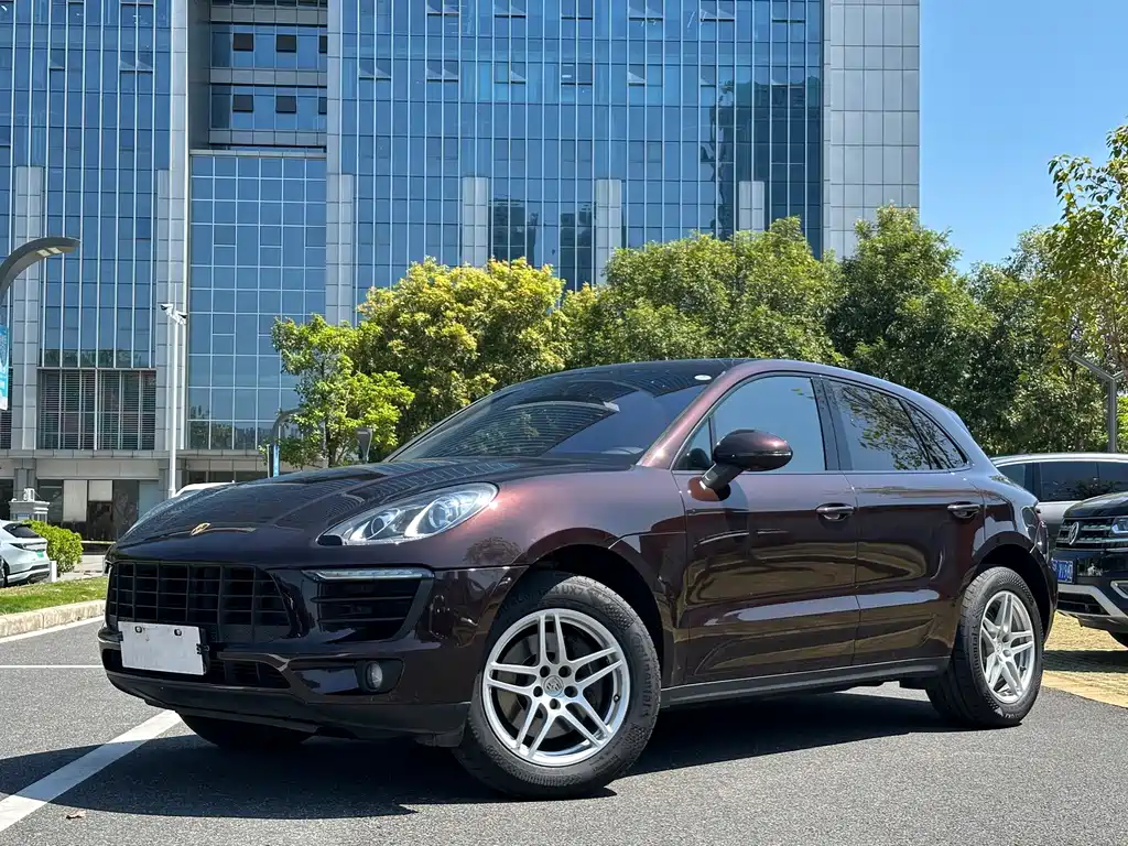 Macan 2017 Macan 2.0T купить на сайте DeffCars