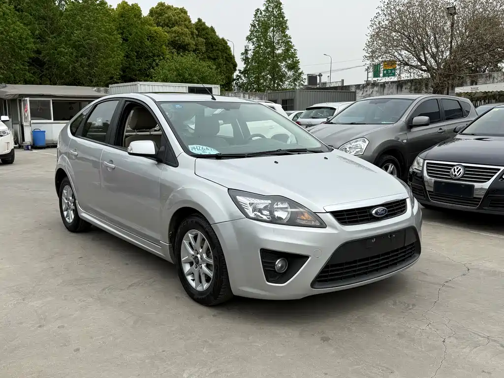 Focus 2011 hatchback 1.8L automatic fashion model купить на сайте DeffCars