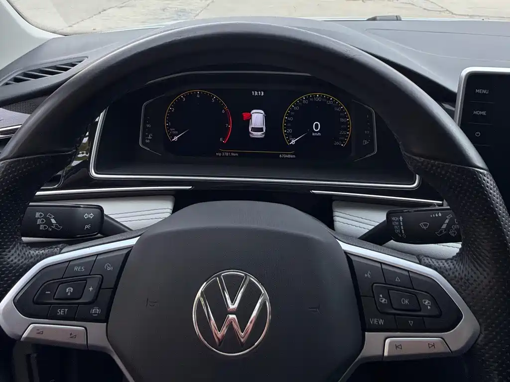 Tiguan L 2023 300TSI automatic two-wheel drive smart version купить на сайте DeffCars