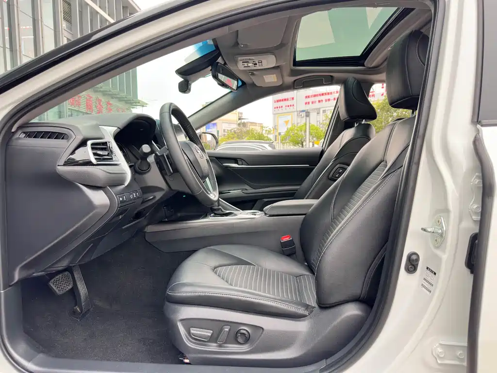 Camry 2023 2.5S Knight Edition купить на сайте DeffCars