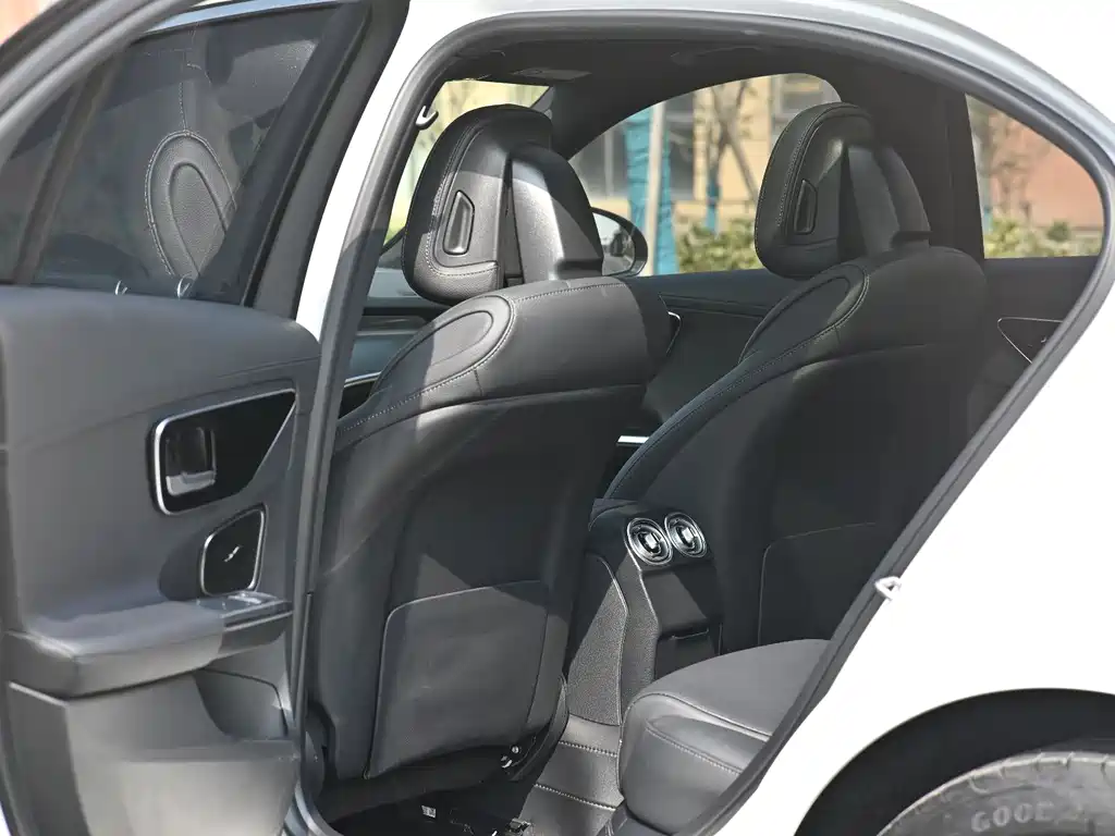 Mercedes-Benz C-Class 2024 C 260 L Sports Edition купить на сайте DeffCars